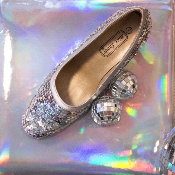 Silver Sequin Shoes HP  - Great Condition - Picture 2 of 7